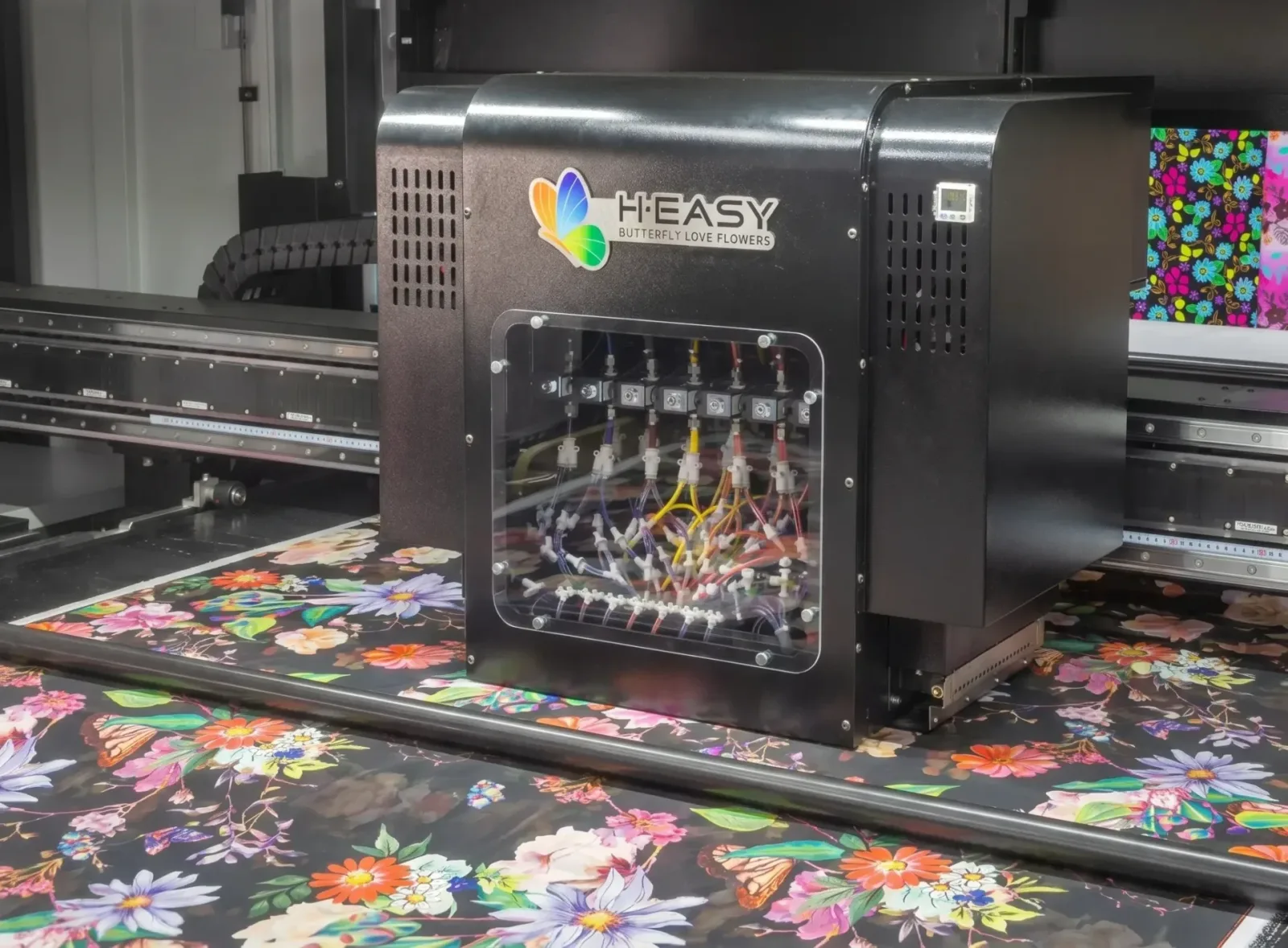 H·EASY industrial textile printer running on the production floor