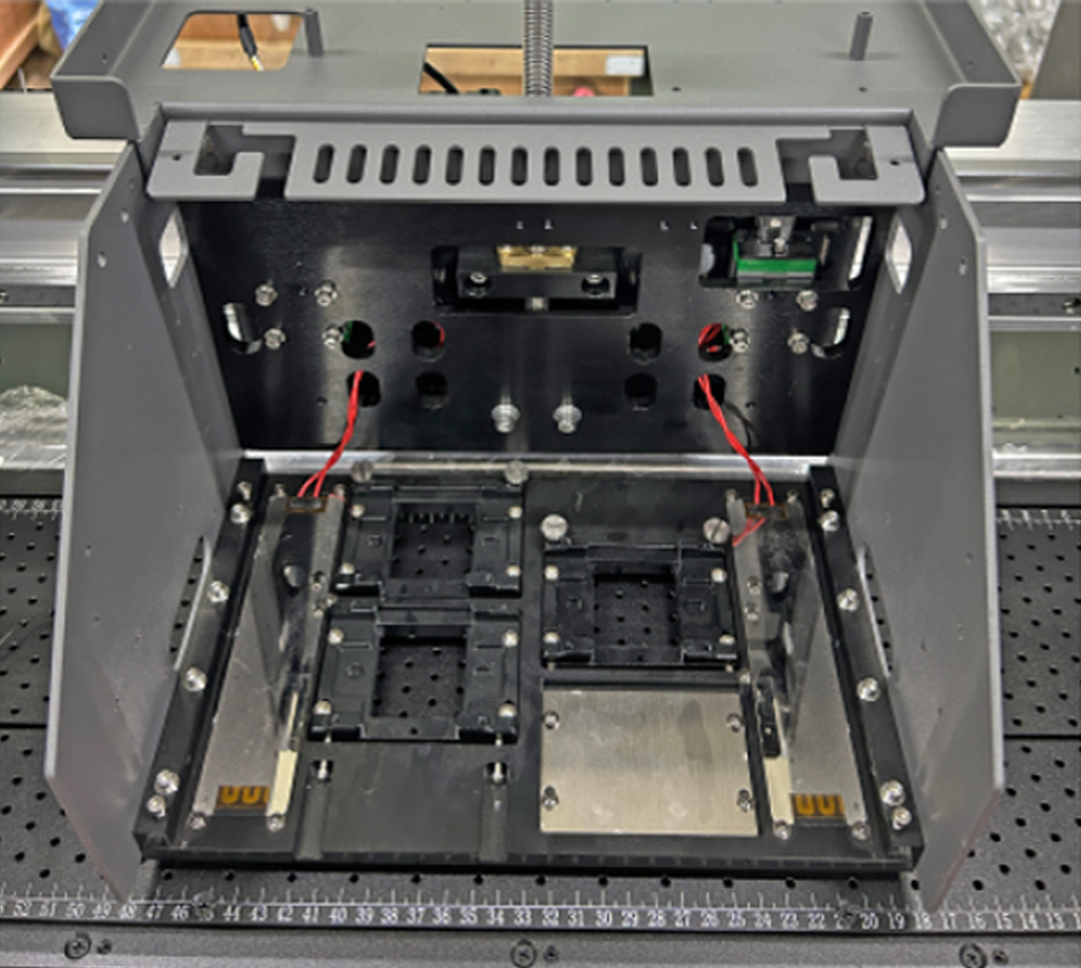Impresora de etiquetas de lavado HY-60, 2 cabezales i3200-A1 · 600 mm de ancho · alta eficiencia en 6 carriles