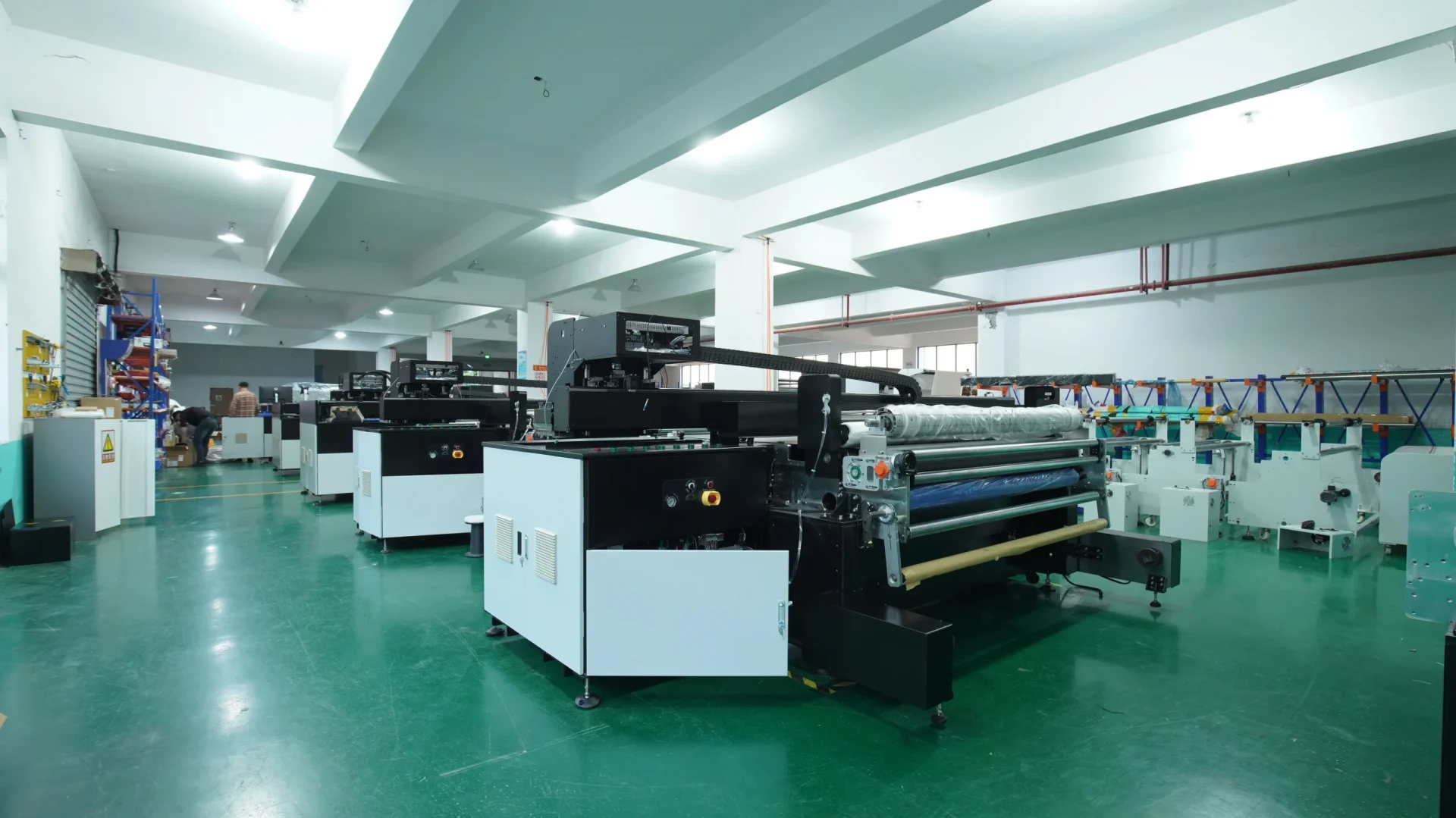 Impresoras textiles industriales en la planta de producción de H·EASY en Shenzhen