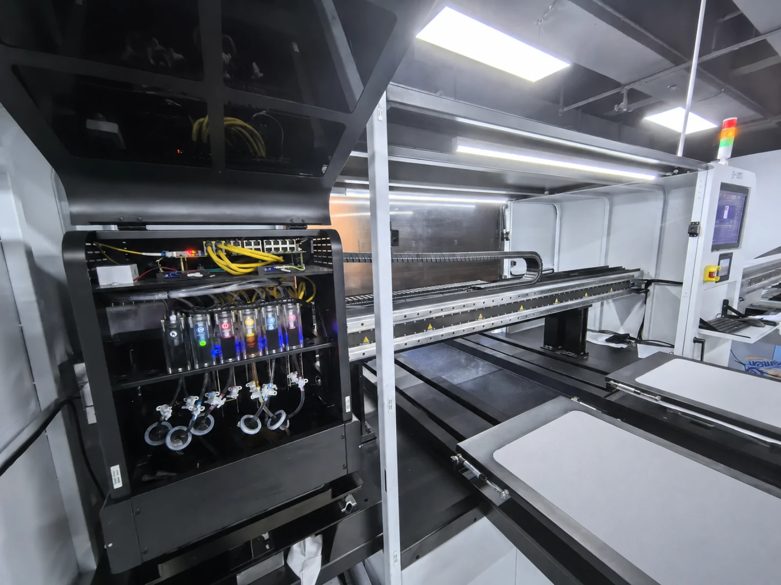 HY 2D DTG (Reactive), Dual print carriages on maglev rails